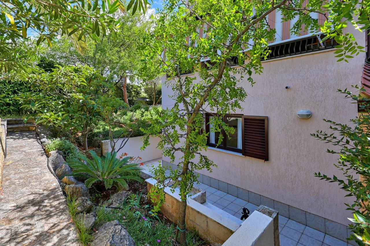 Iby Apartment Пула Экстерьер фото