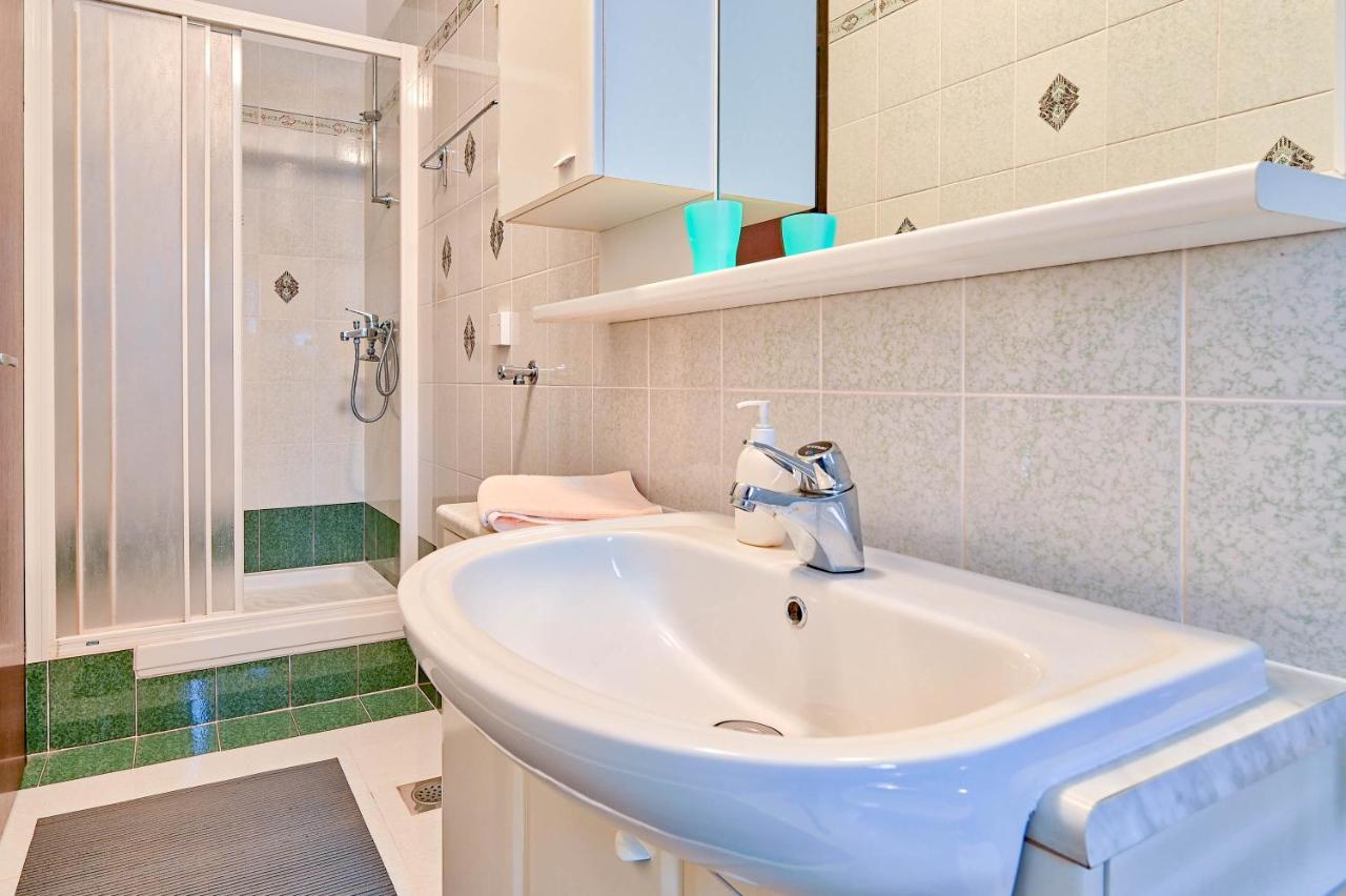 Iby Apartment Пула Экстерьер фото